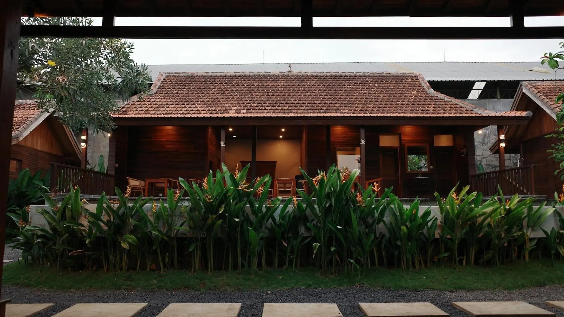 The Riang Villa Kerobokan  0*, Kerobokan (Bali)